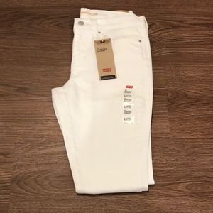 Levi's Women's 311 Shaping Skinny Jeans
